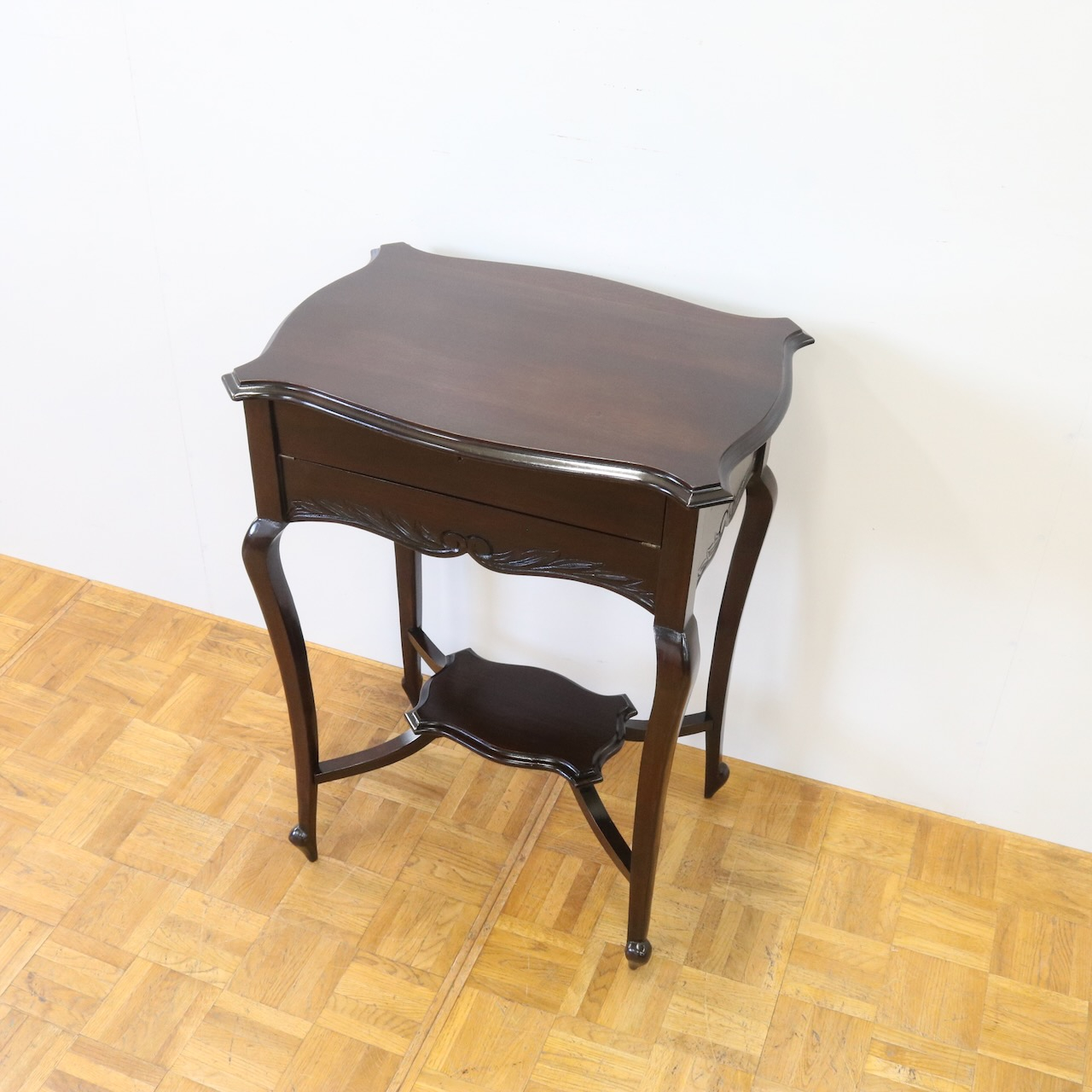 ライティングデスク