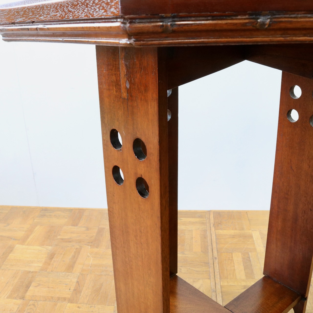 オケージョナルテーブル