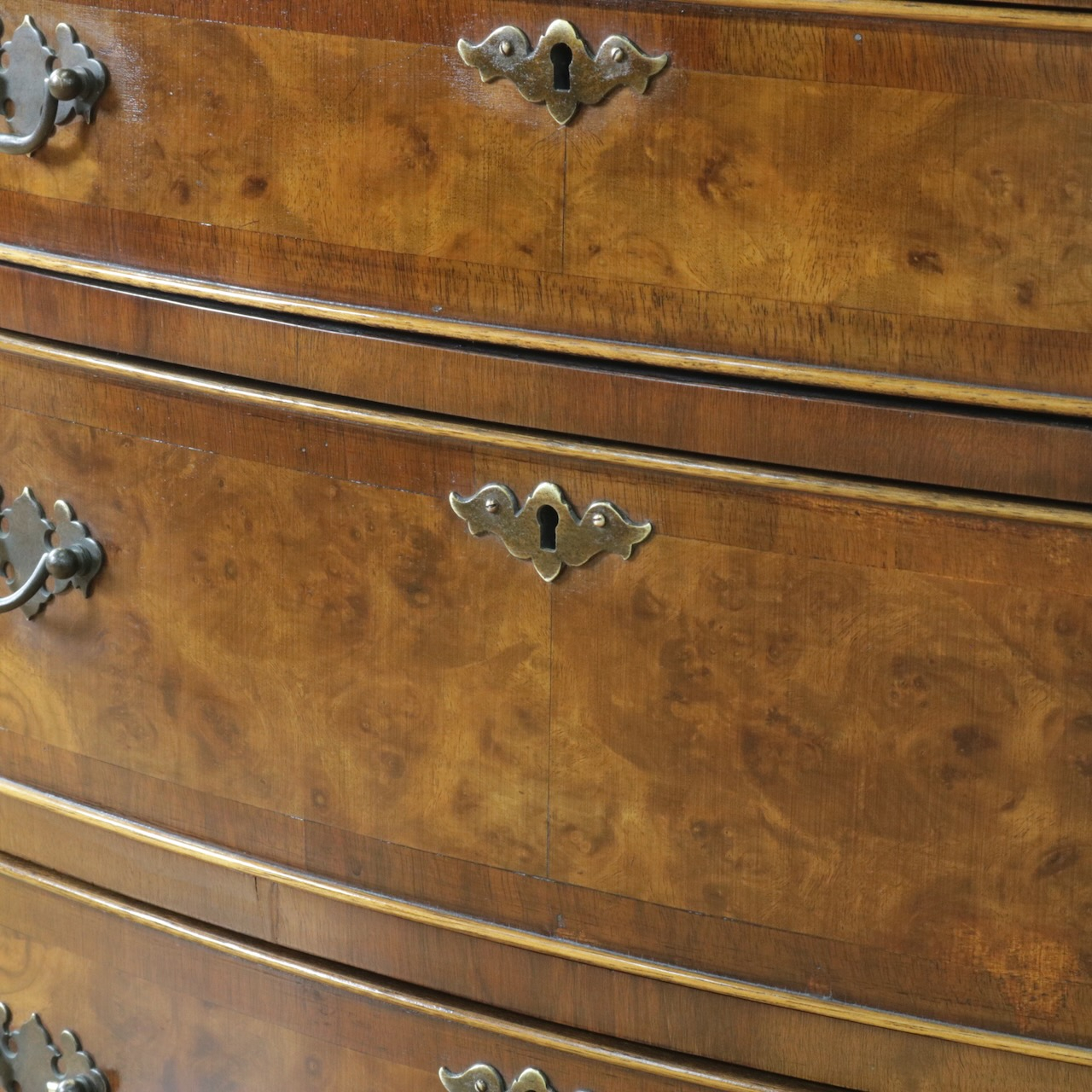 カップボードチェスト