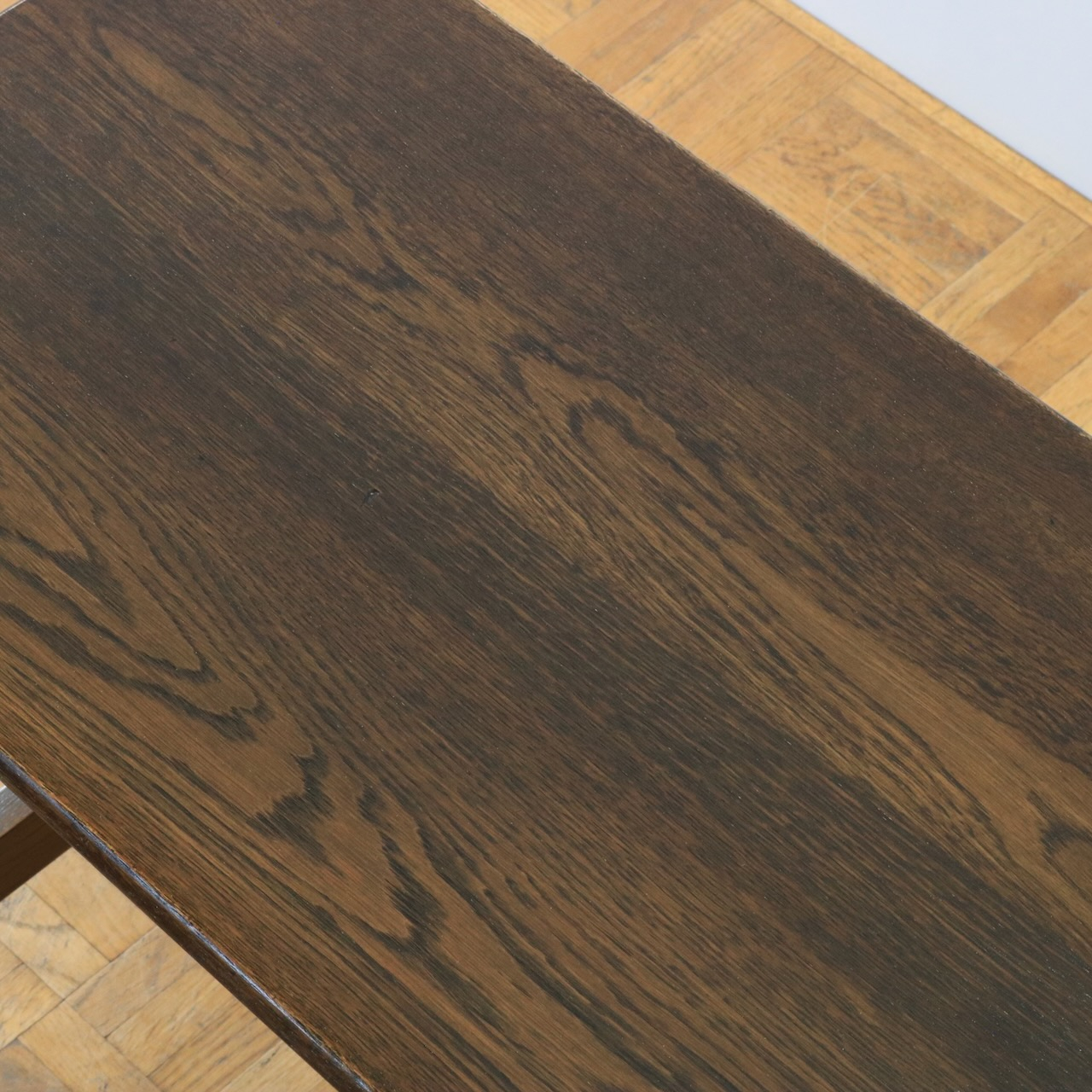 ネストテーブル