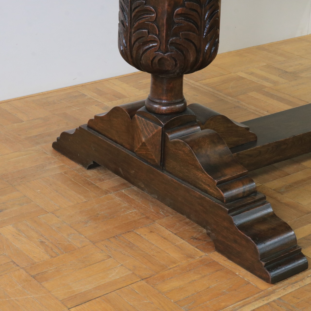 ドローリーフテーブル