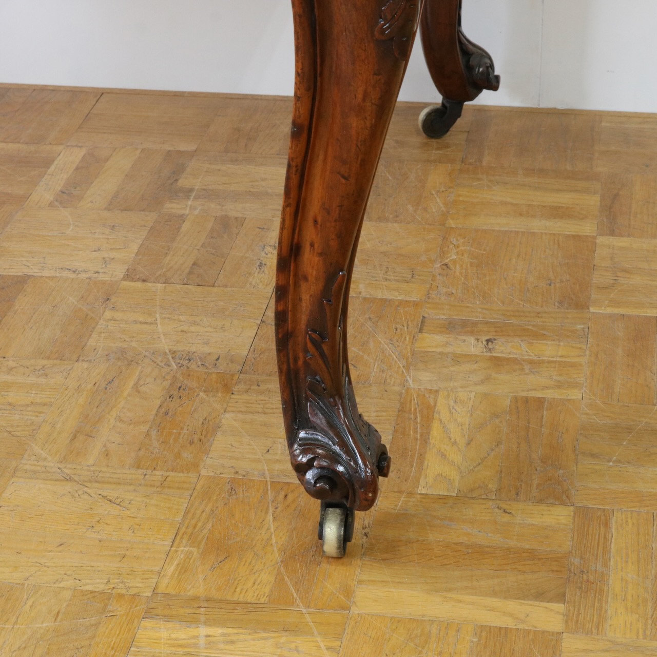 ライティングデスク