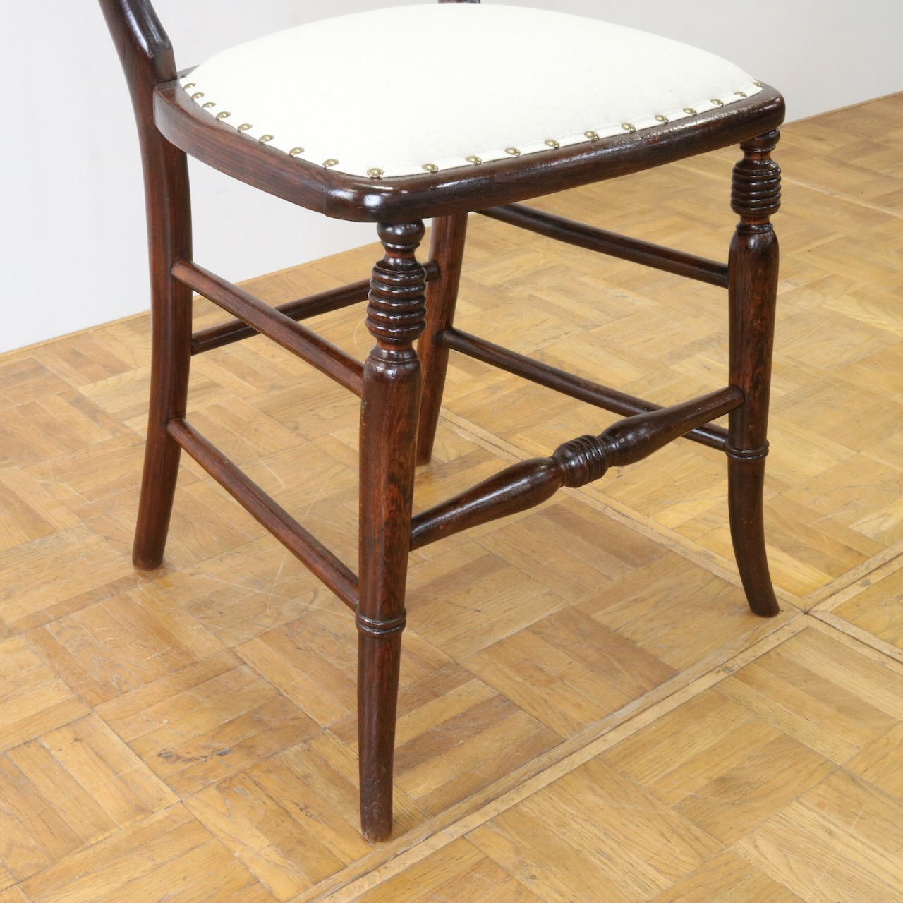 サイドチェアー