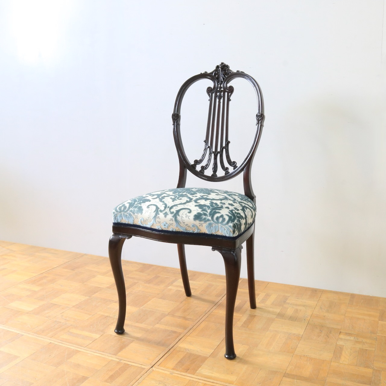 サイドチェアー