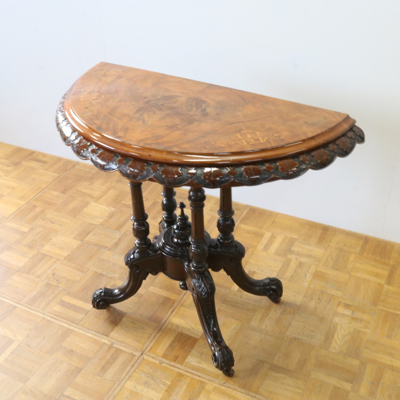 カードテーブル