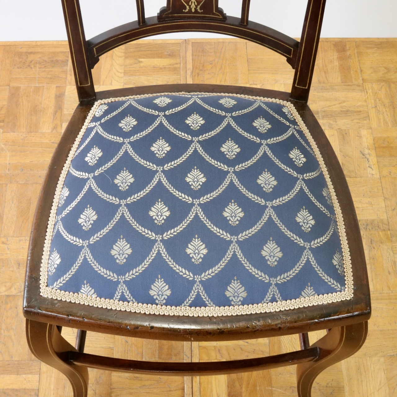 サイドチェアー