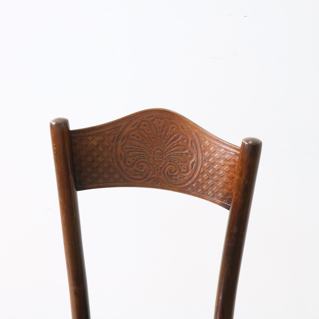 ベントウッドチェアー