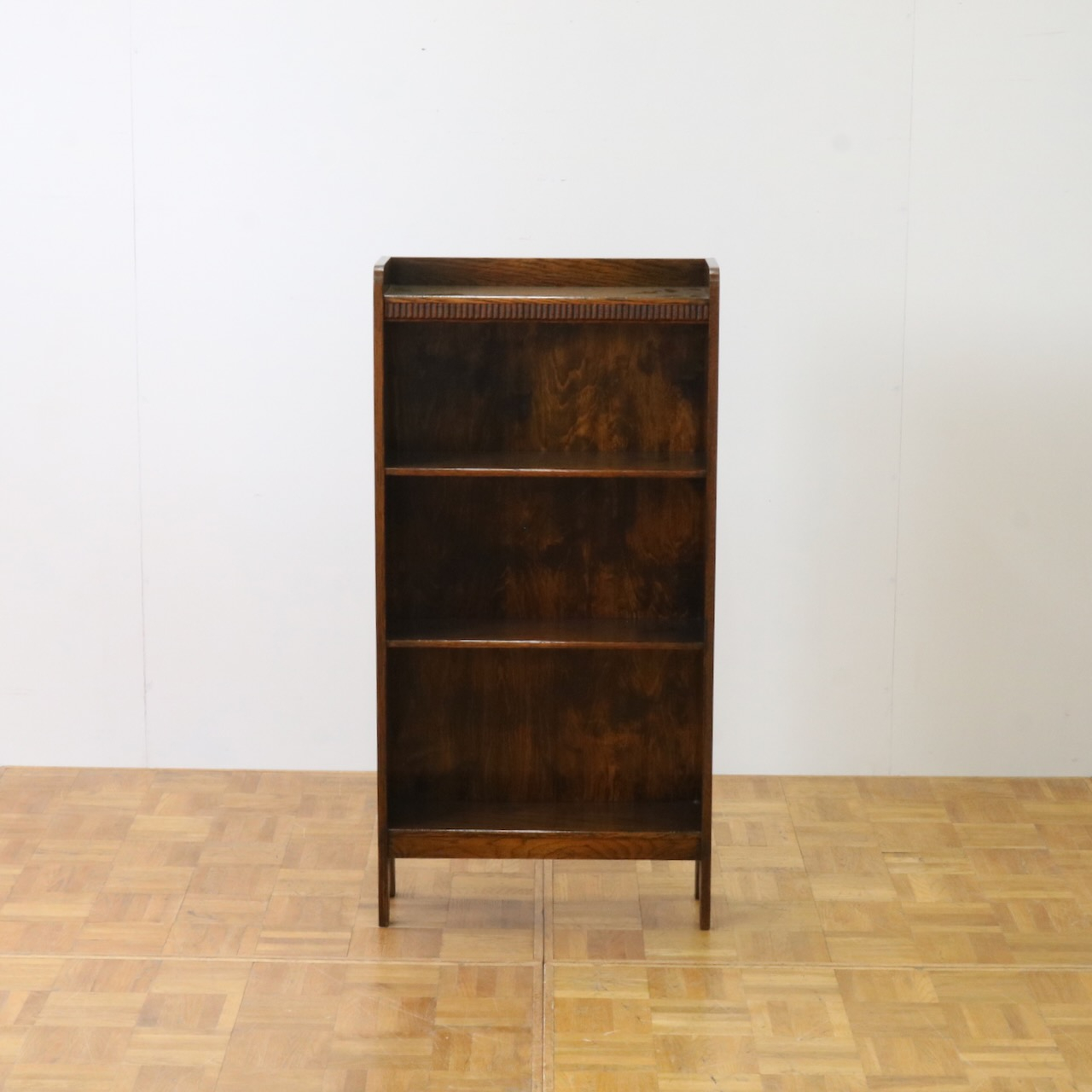 ブックシェルフ