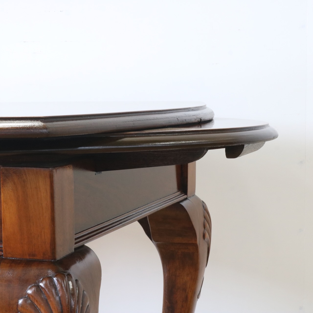 ドローリーフテーブル