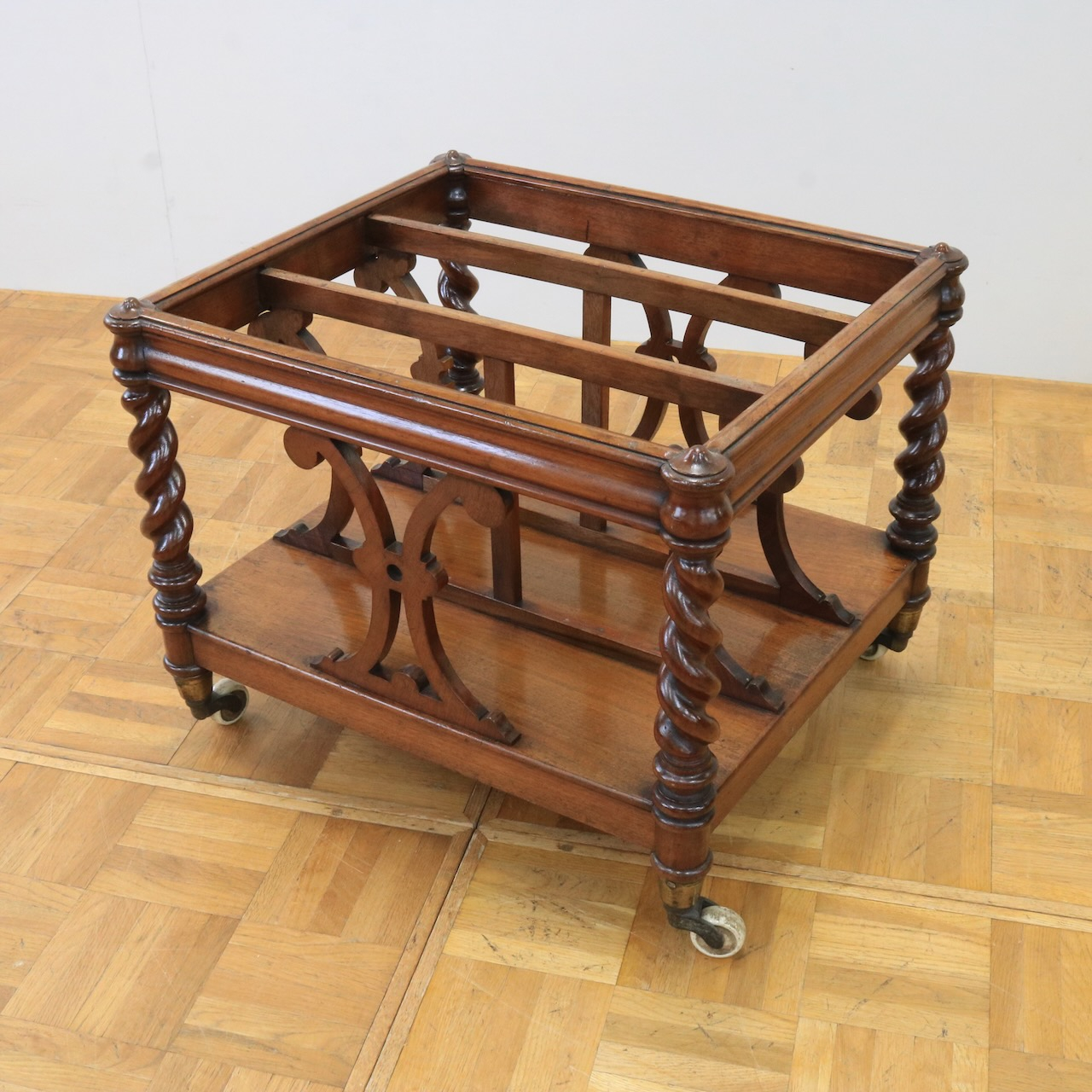 マガジンラック