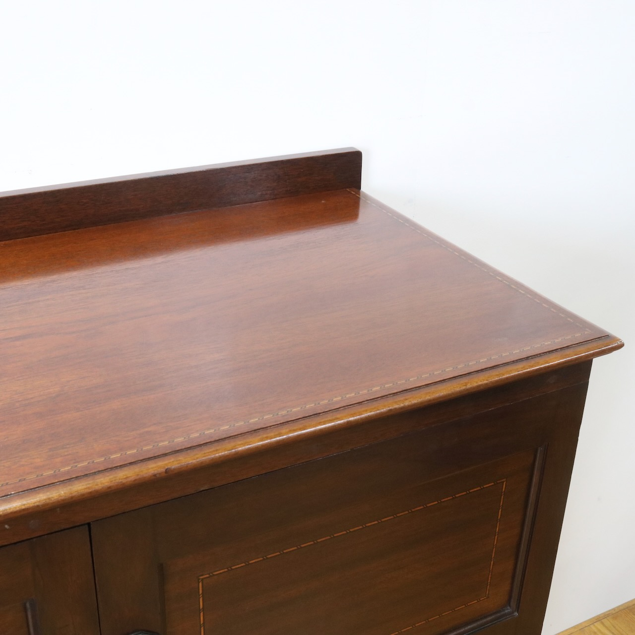 カップボードチェスト