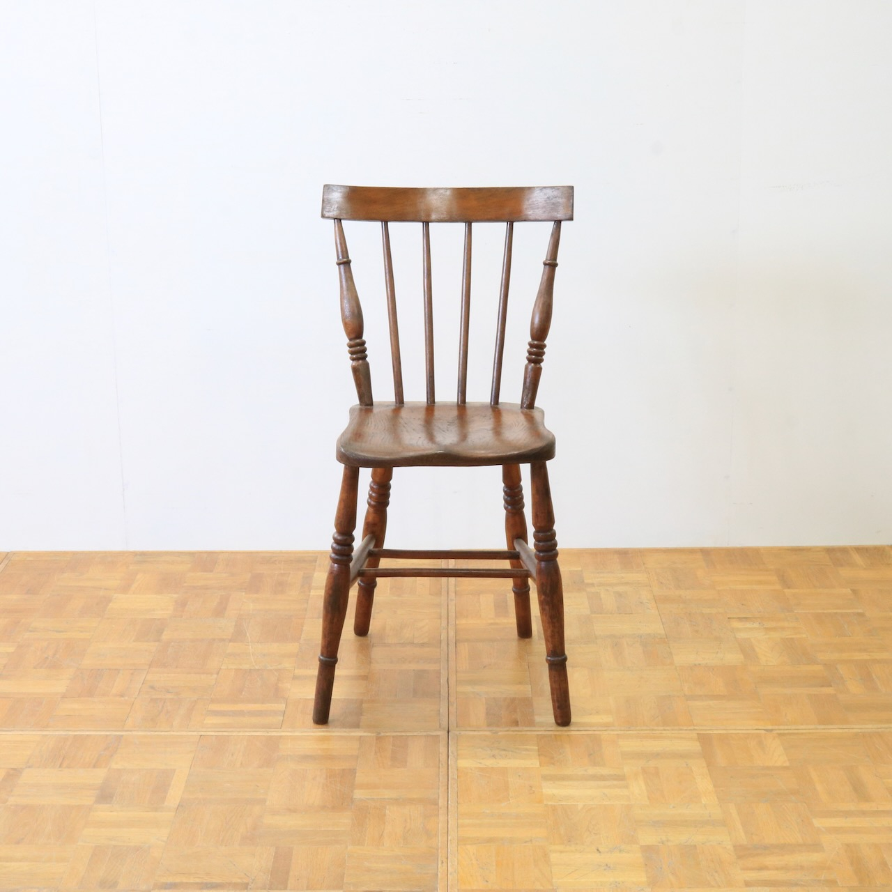 キッチンチェアー