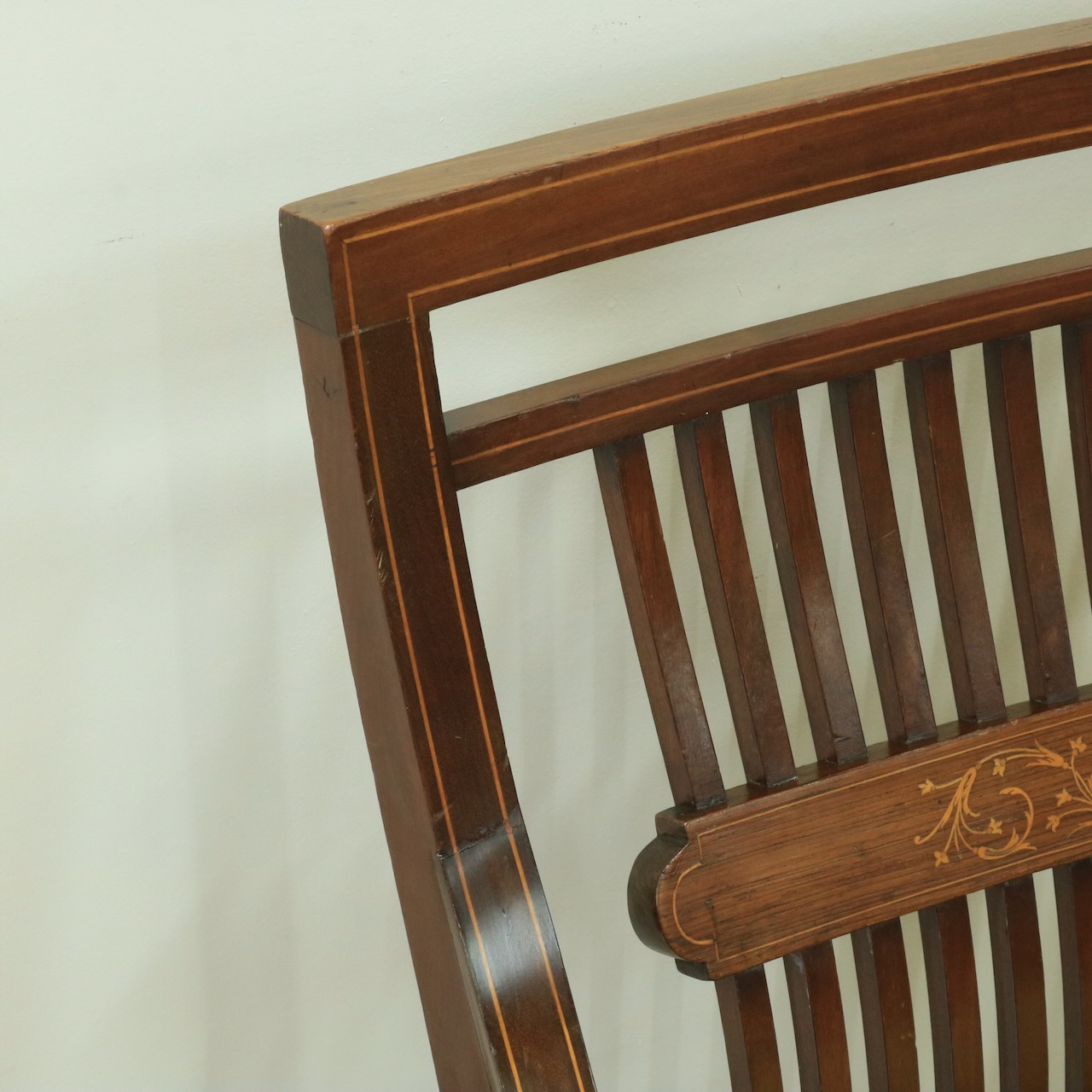 アームチェアー