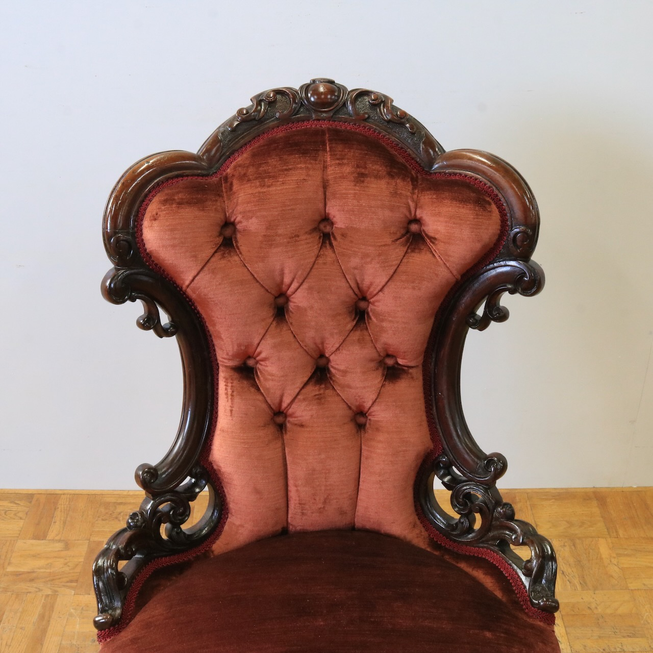 ナーシングチェアー