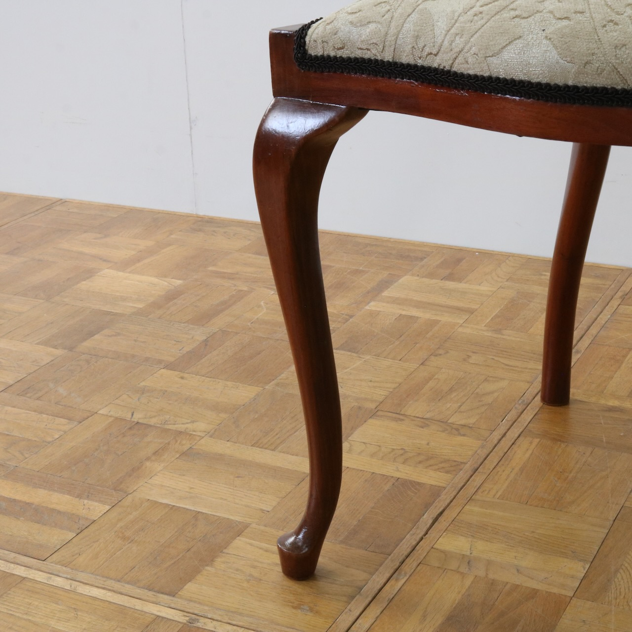 サイドチェアー