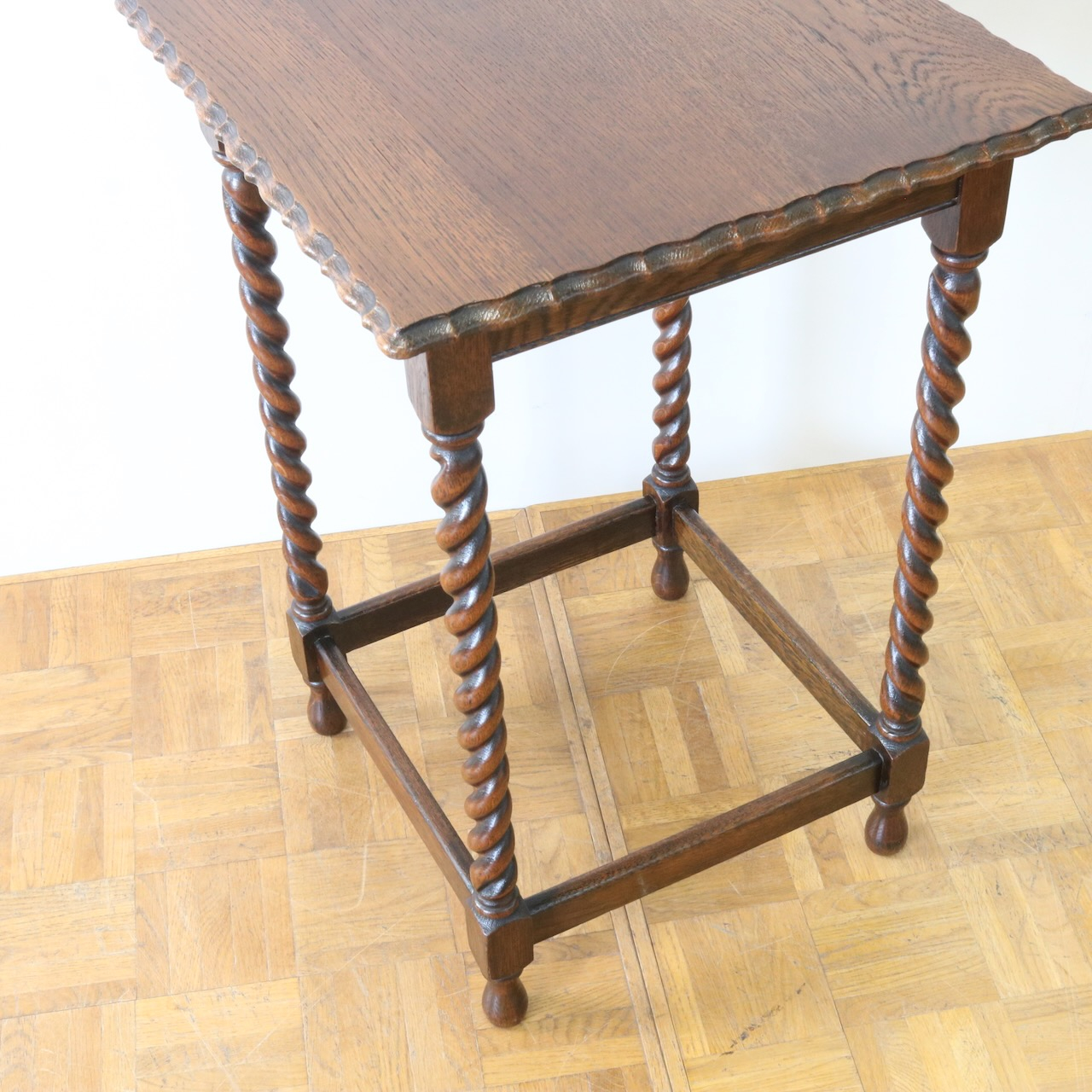 オケージョナルテーブル