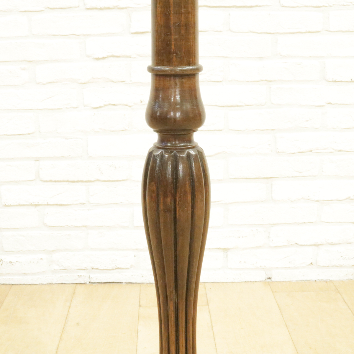 フロアスタンド