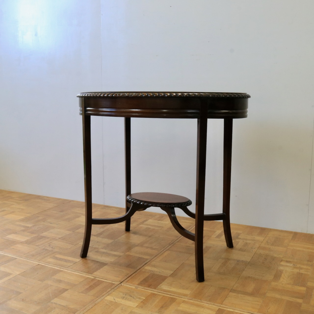 オケージョナルテーブル