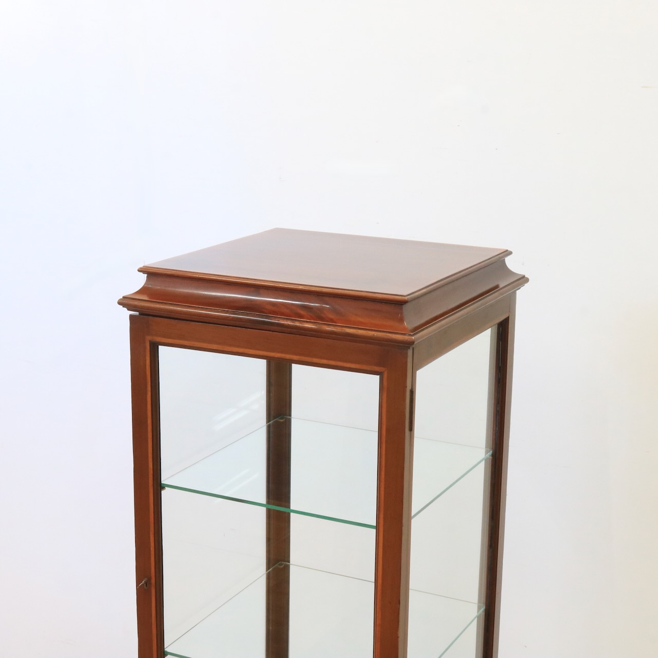 ショップキャビネット