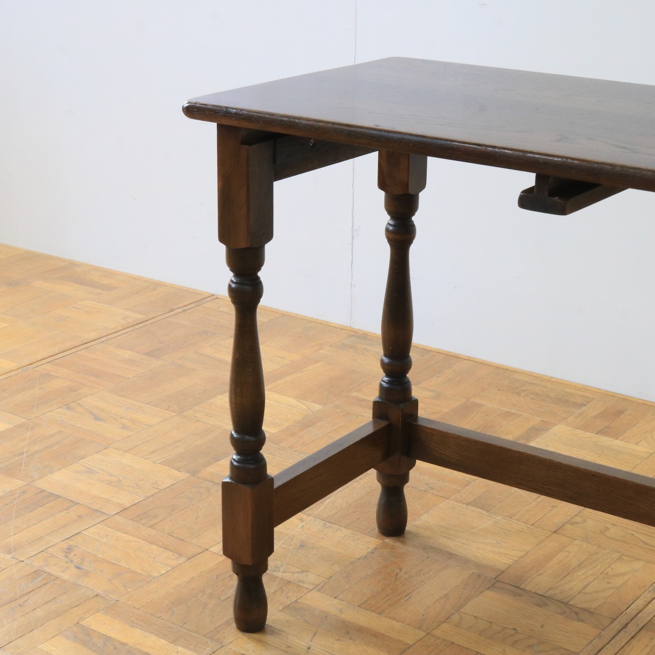 ネストテーブル