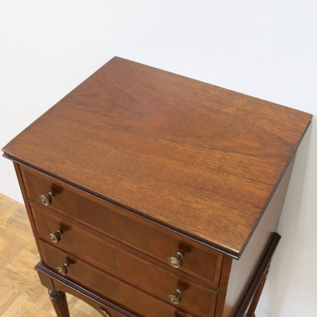 チェストオブドロワーズ