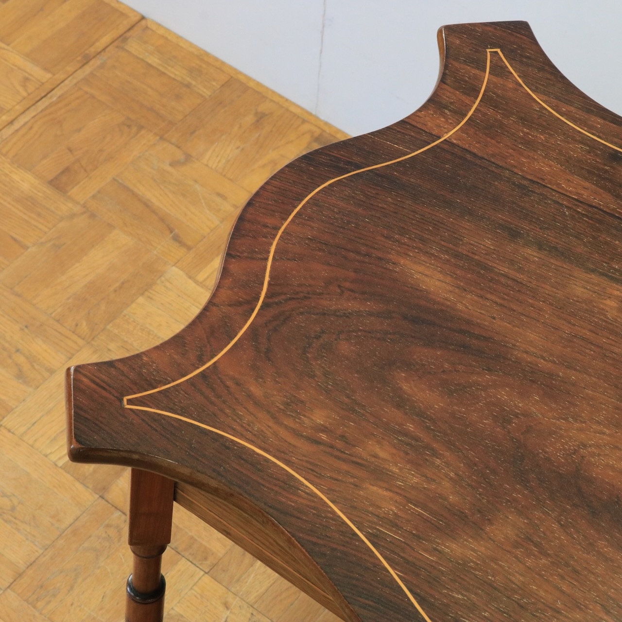 オケージョナルテーブル