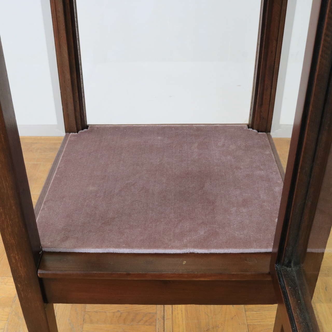 ショップキャビネット