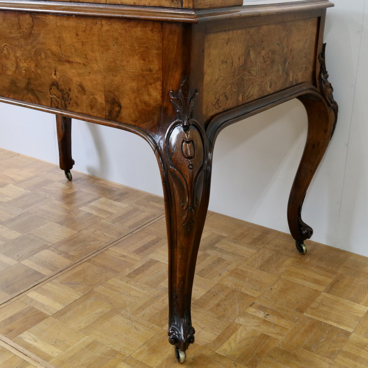 ライティングデスク