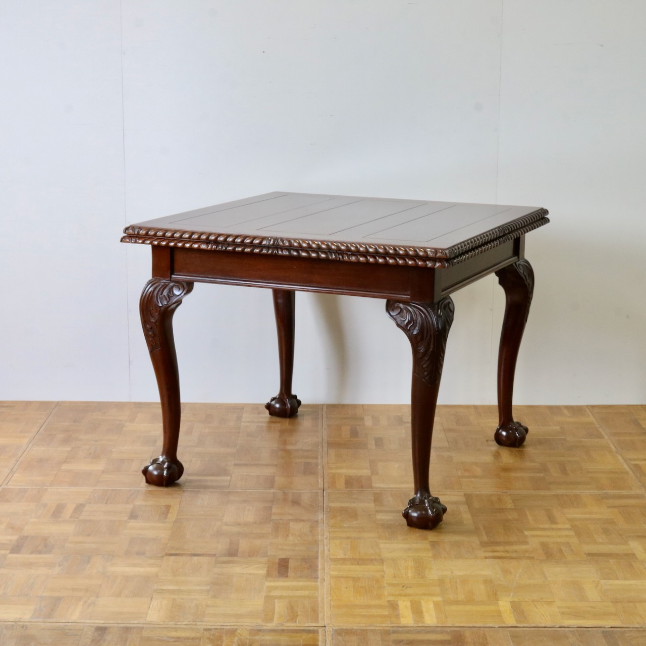 ドローリーフテーブル