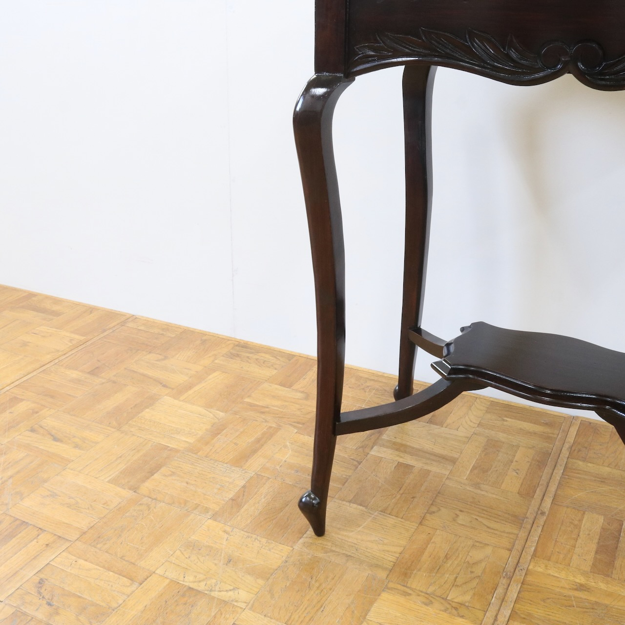 ライティングデスク