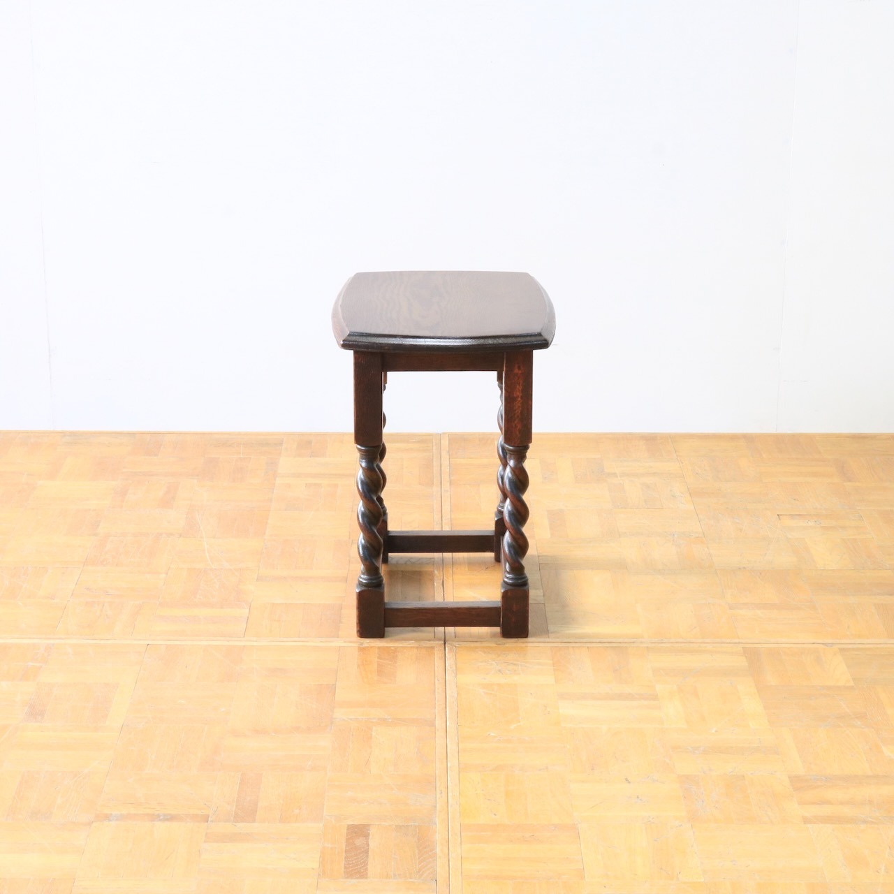 コーヒーテーブル