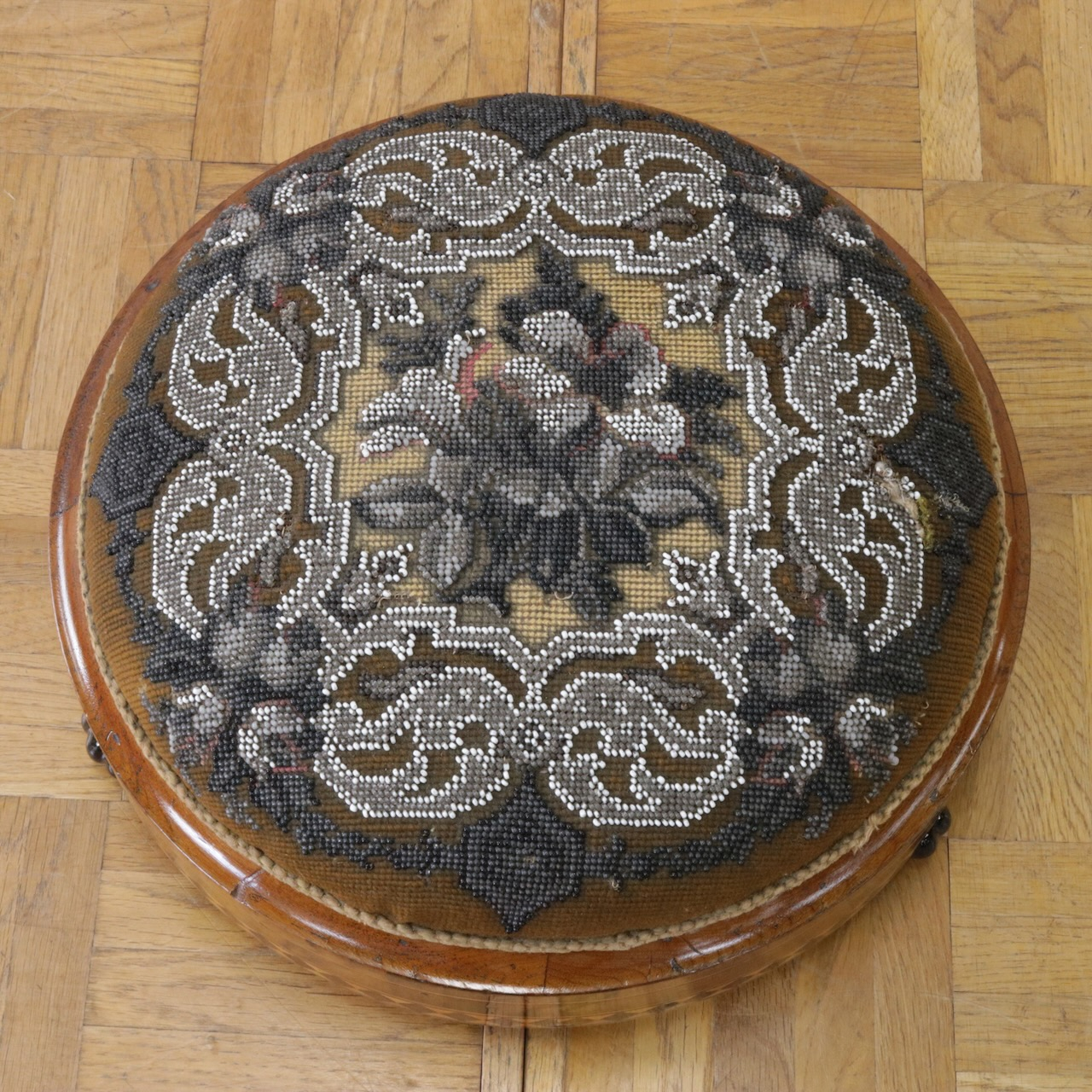 フットスツール