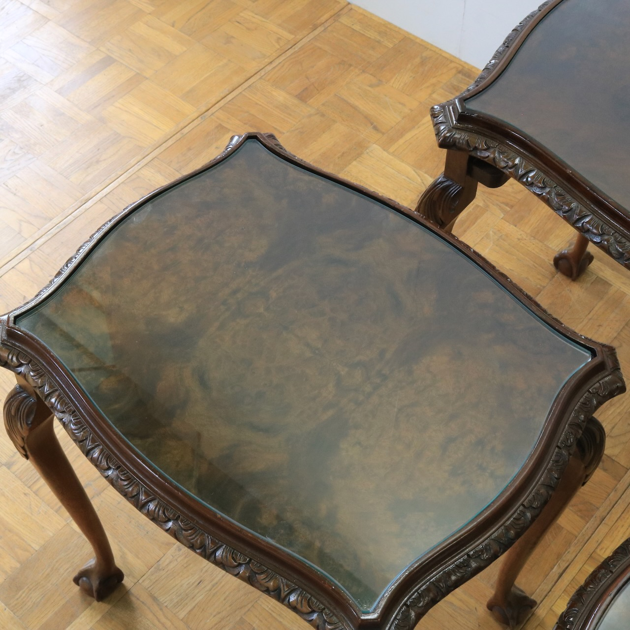 ネストテーブル