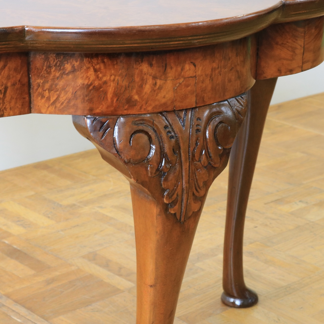 コーヒーテーブル