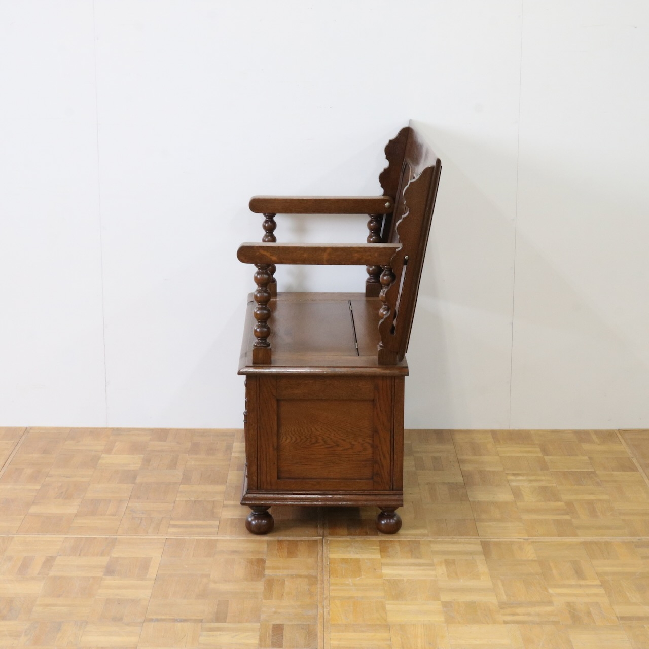 モンクスベンチ