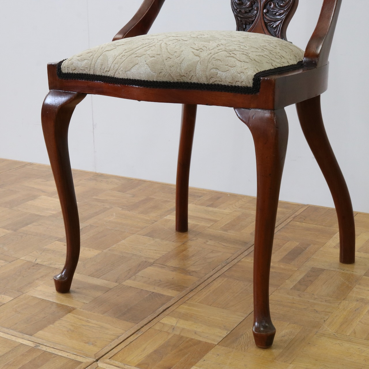 サイドチェアー