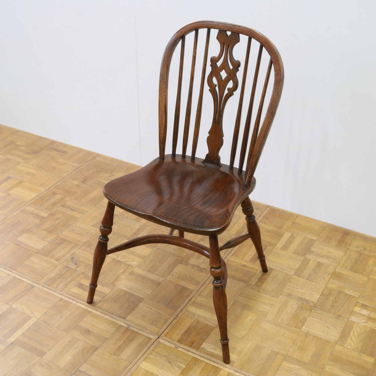 キッチンチェアー