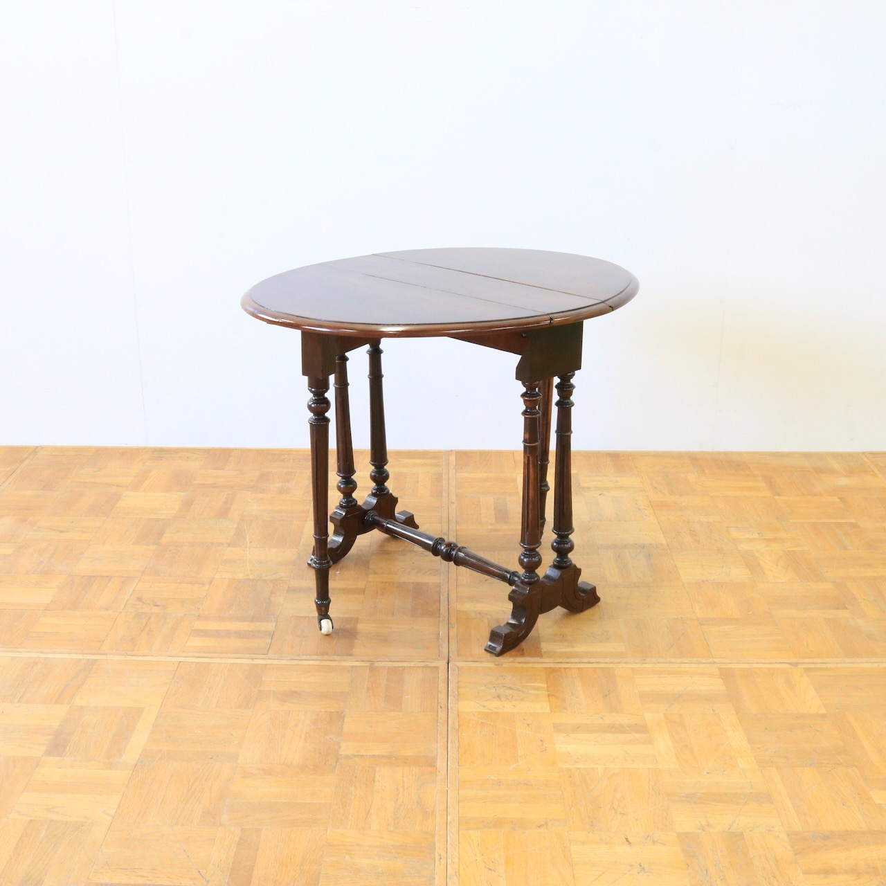 ドロップリーフテーブル