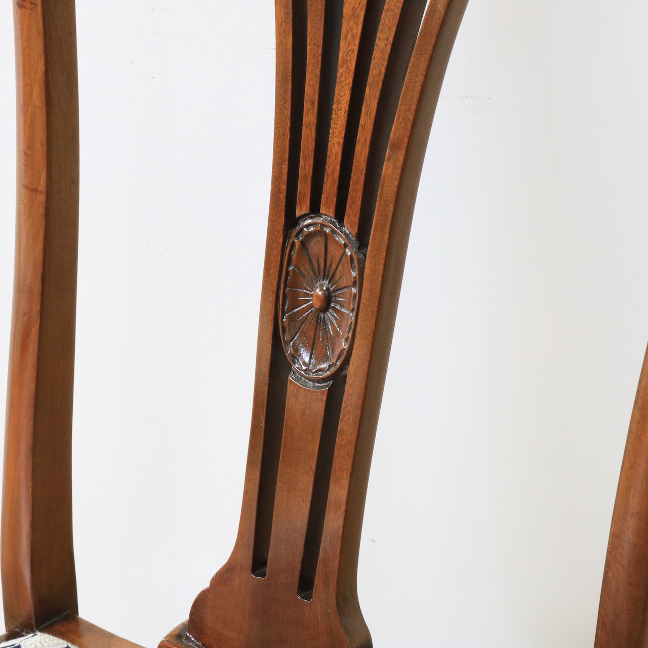 ダイニングチェアー