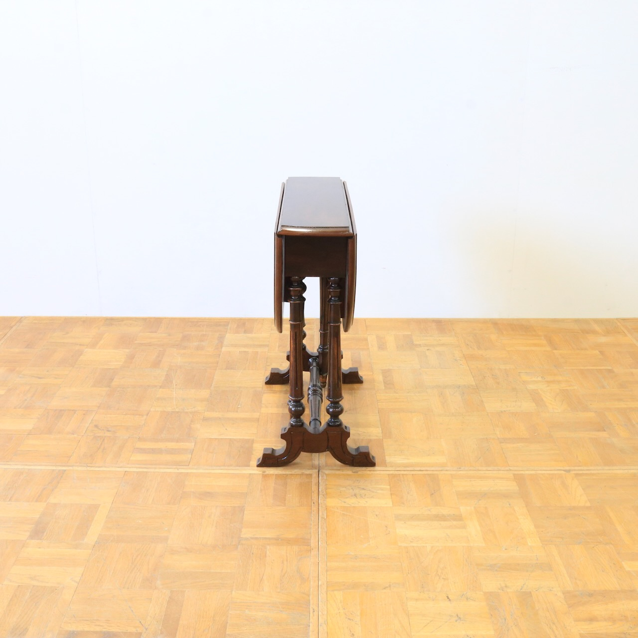 ドロップリーフテーブル