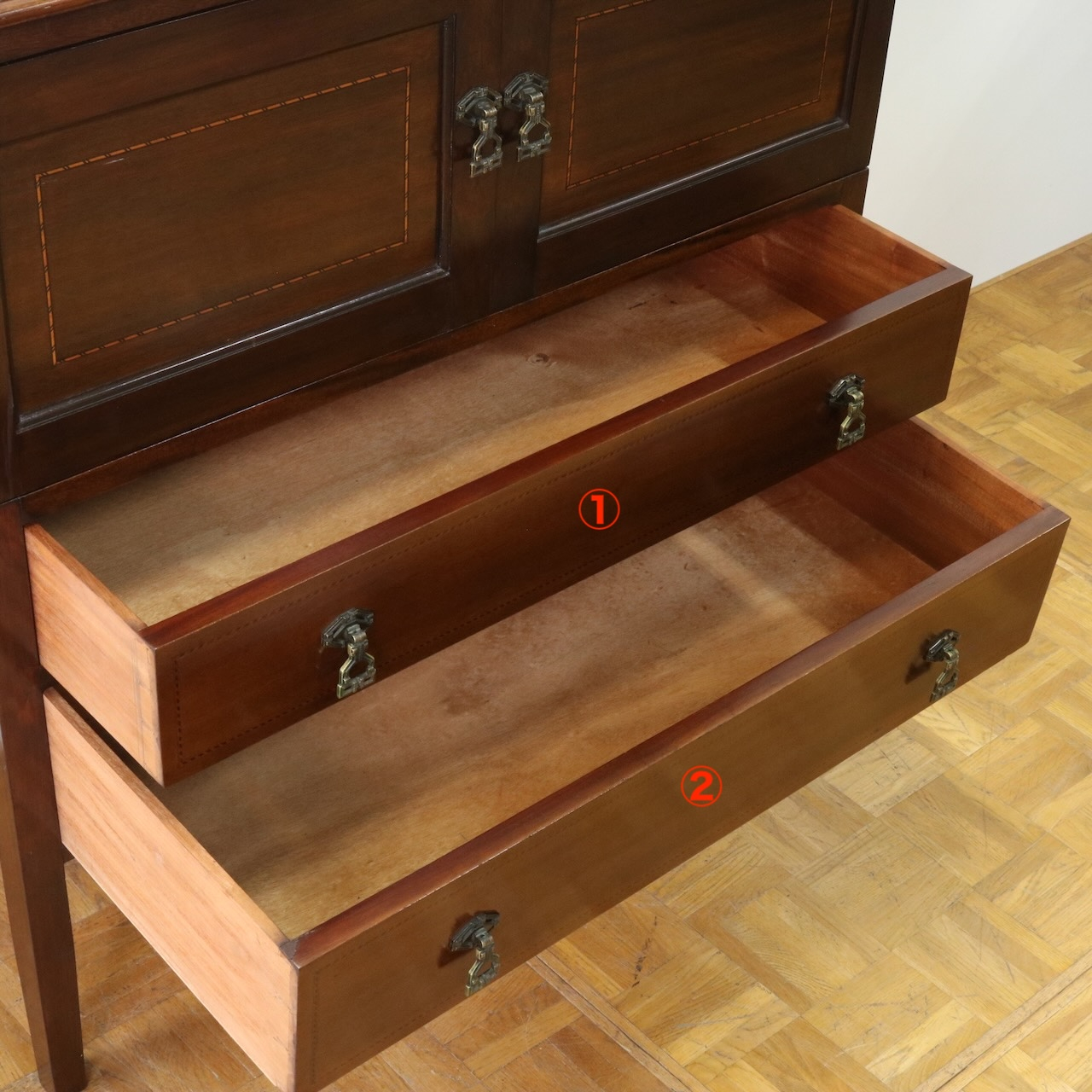 カップボードチェスト