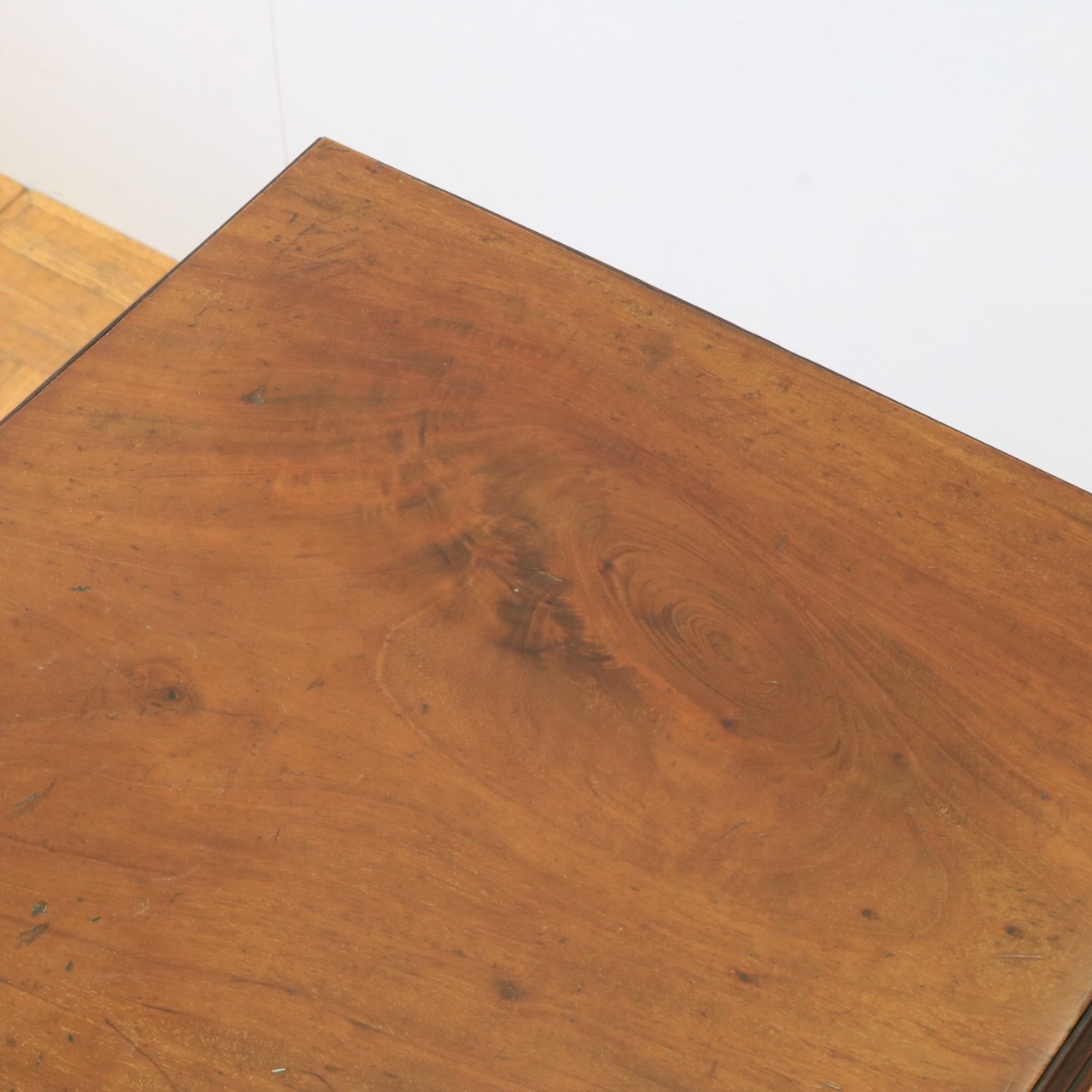 オケージョナルテーブル