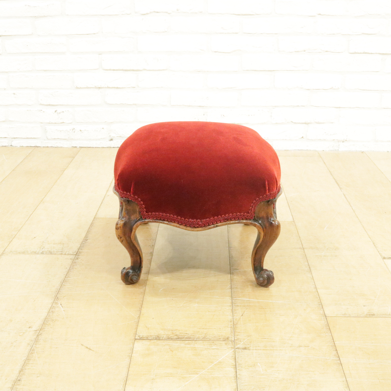 フットスツール