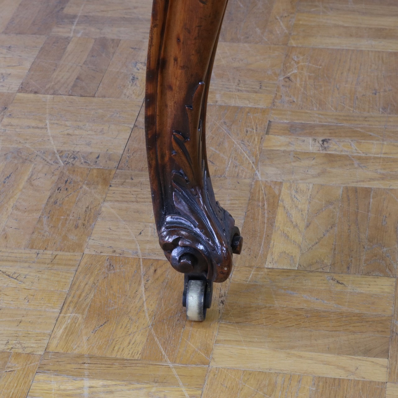 ライティングデスク