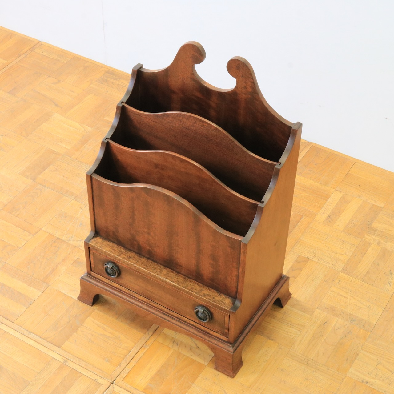 マガジンラック