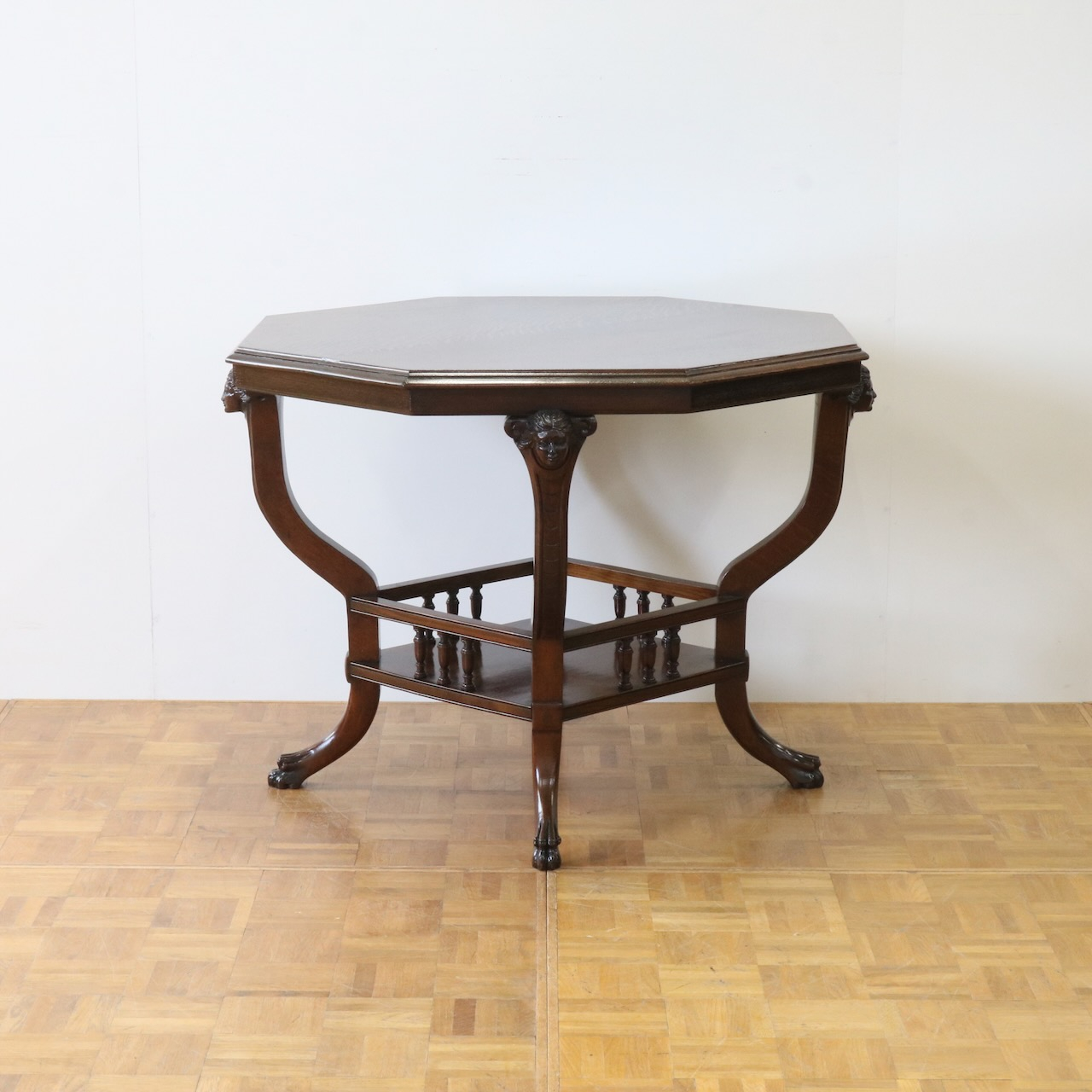 ティーテーブル