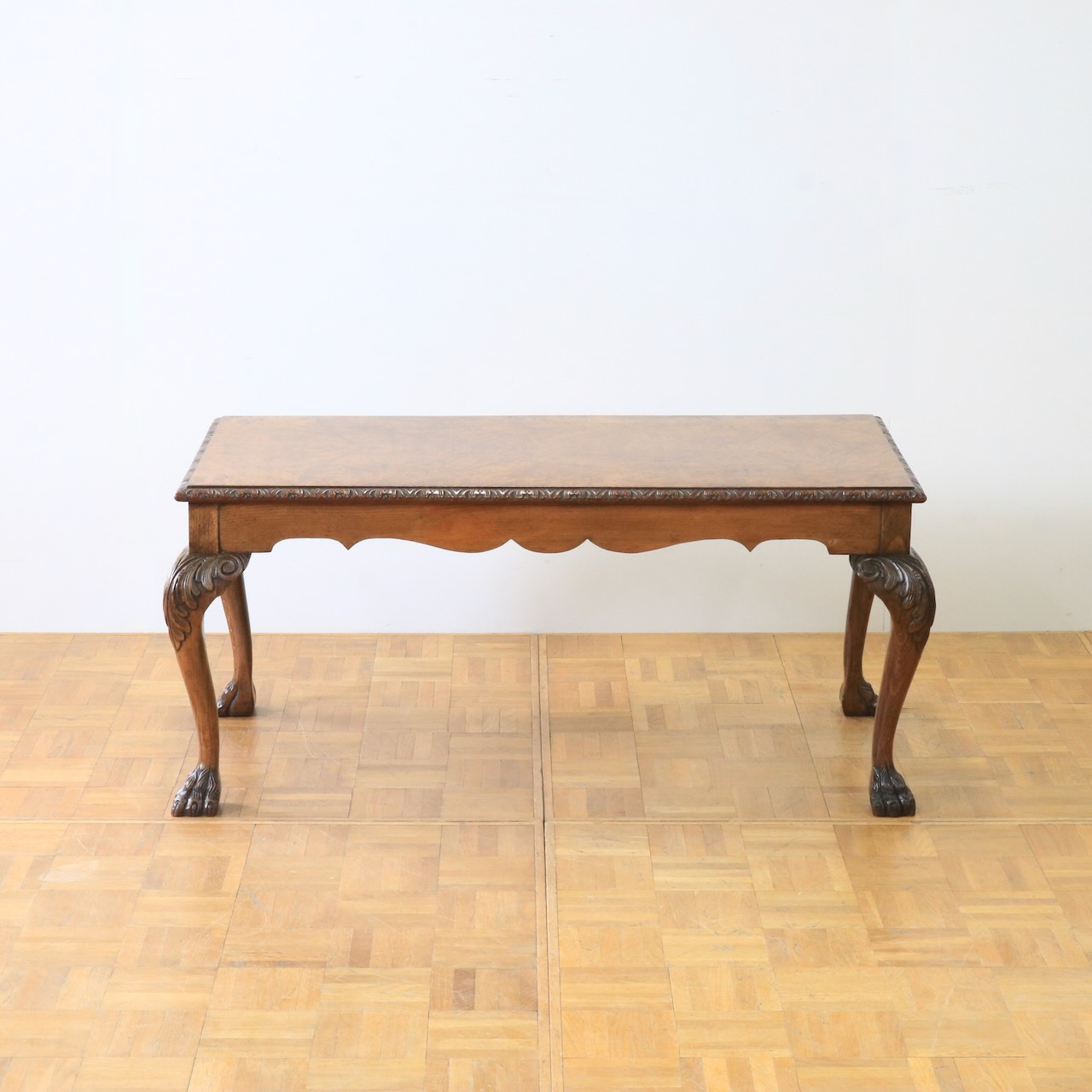 コーヒーテーブル