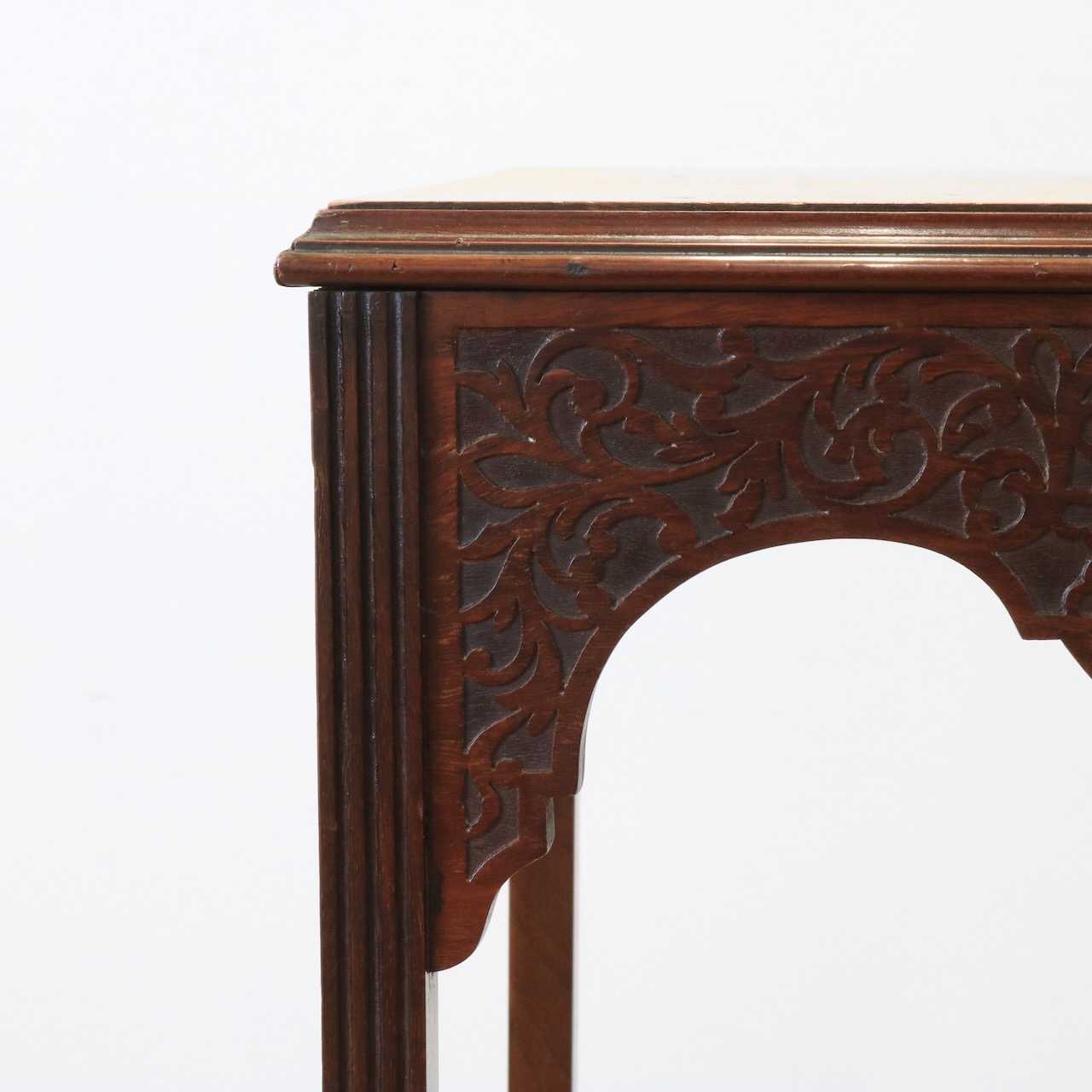 オケージョナルテーブル