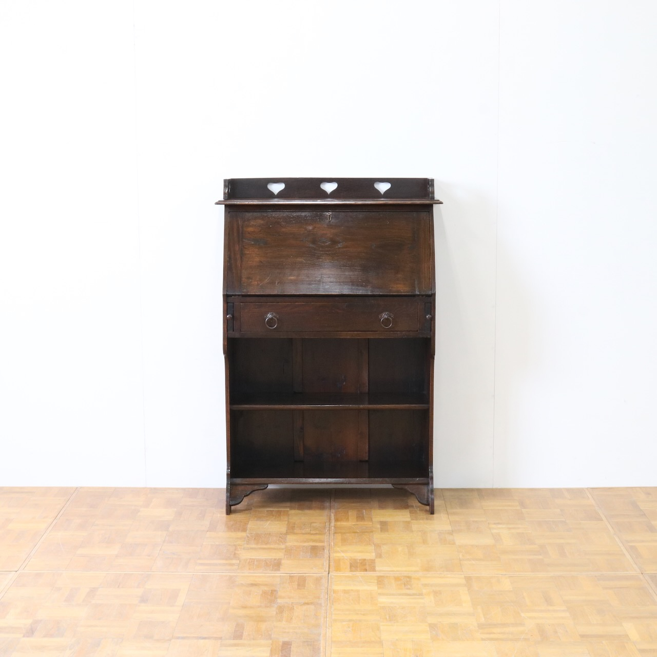 スチューデントビューロー