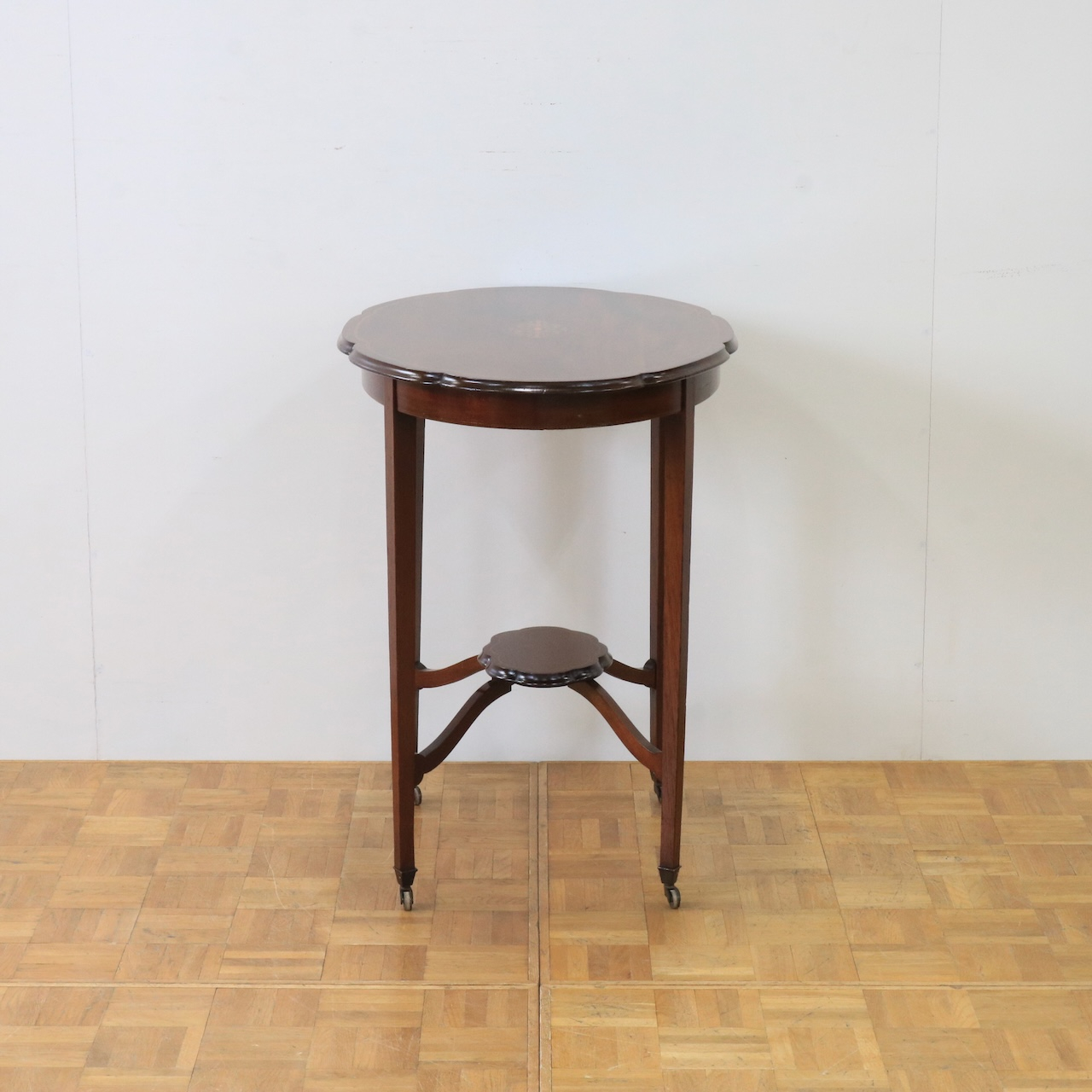 オケージョナルテーブル